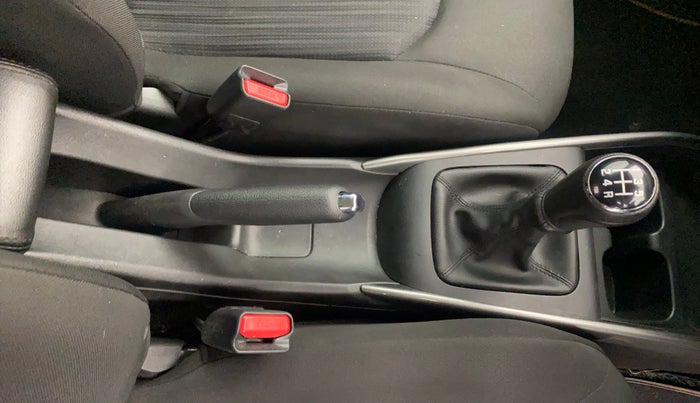 2022 Maruti Baleno ALPHA PETROL 1.2, Petrol, Manual, 30,807 km, Gear Lever