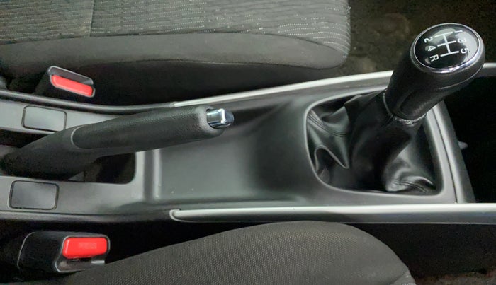 2016 Maruti Baleno ZETA PETROL 1.2, Petrol, Manual, 74,783 km, Gear Lever