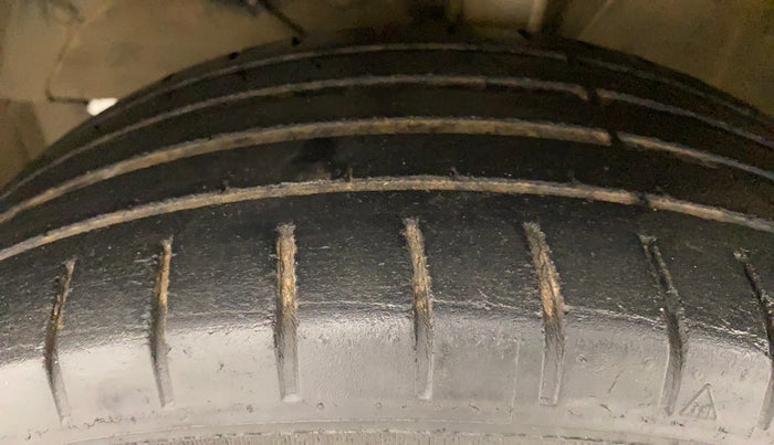 2016 Maruti Baleno ZETA PETROL 1.2, Petrol, Manual, 74,783 km, Left Front Tyre Tread
