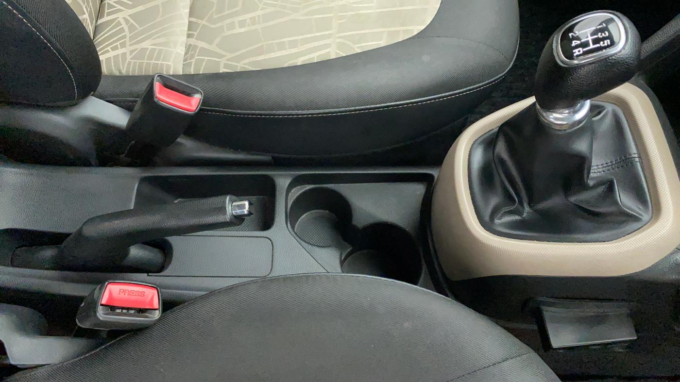 2016 Hyundai Grand i10 SPORTZ 1.2 KAPPA VTVT, Petrol, Manual, 63,132 km, Gear Lever
