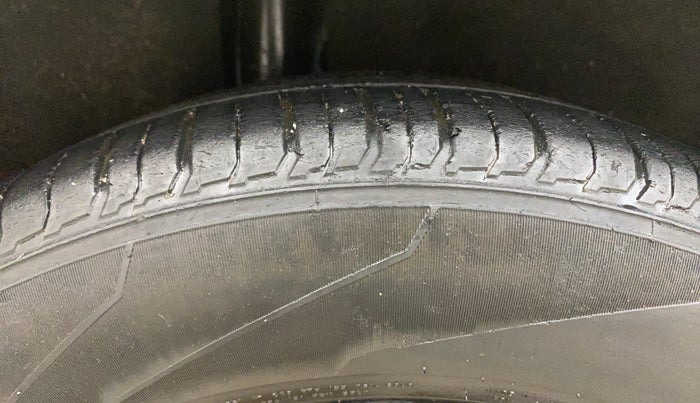 2015 Ford Ecosport TITANIUM 1.5L DIESEL, Diesel, Manual, 94,762 km, Right Rear Tyre Tread