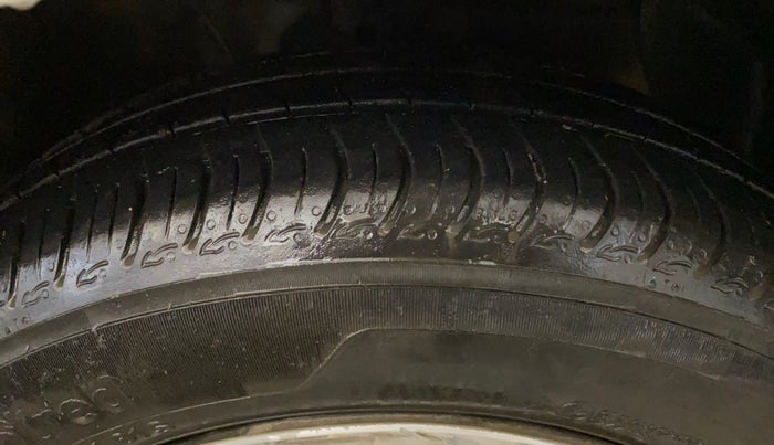 2020 Hyundai AURA S 1.2 CNG, CNG, Manual, 94,746 km, Right Front Tyre Tread