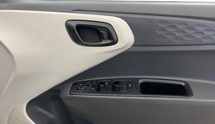 2020 Hyundai AURA S 1.2 CNG, CNG, Manual, 94,746 km, Driver Side Door Panels Control