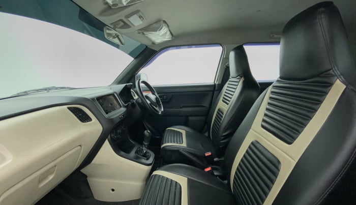 2020 Maruti New Wagon-R LXI CNG 1.0 L, CNG, Manual, 28,195 km, Right Side Front Door Cabin