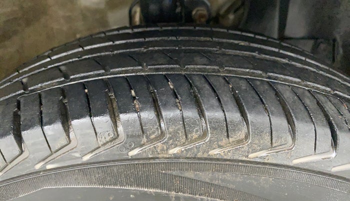 2020 Maruti New Wagon-R LXI CNG 1.0 L, CNG, Manual, 28,195 km, Right Front Tyre Tread