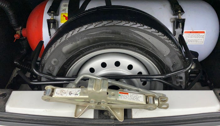 2020 Maruti New Wagon-R LXI CNG 1.0 L, CNG, Manual, 28,195 km, Spare Tyre