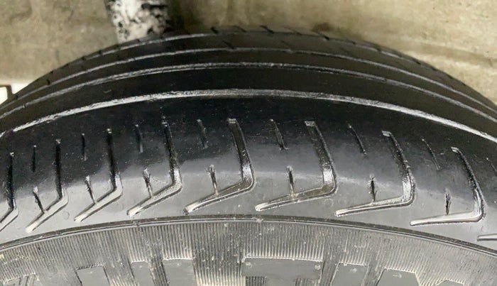 2020 Maruti New Wagon-R LXI CNG 1.0 L, CNG, Manual, 28,195 km, Right Rear Tyre Tread