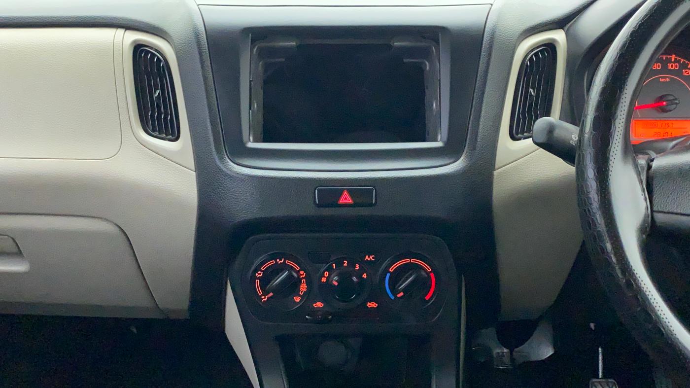 2020 Maruti New Wagon-R LXI CNG 1.0 L, CNG, Manual, 28,195 km, Air Conditioner