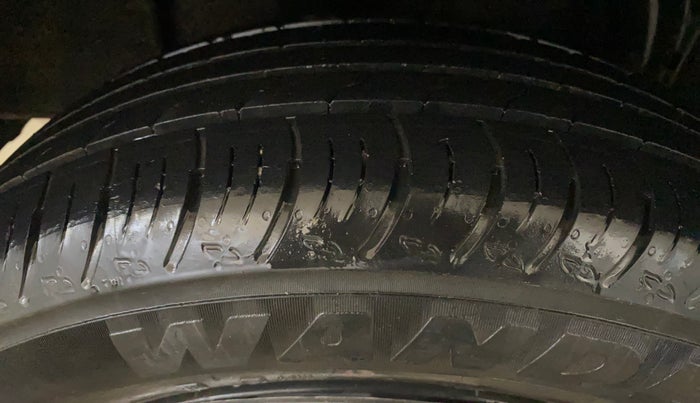 2021 Nissan MAGNITE XL, Petrol, Manual, 19,274 km, Right Rear Tyre Tread