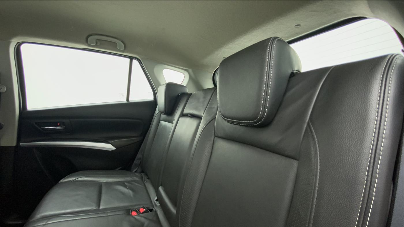 2020 Maruti S Cross ALPHA AT1.5, Petrol, Automatic, 31,557 km, Right Side Rear Door Cabin