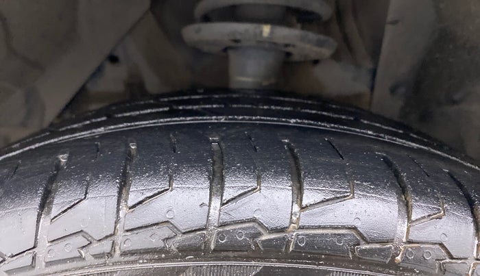 2020 Maruti S Cross ALPHA AT1.5, Petrol, Automatic, 31,557 km, Left Front Tyre Tread