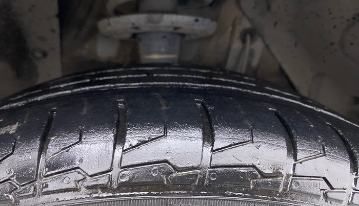 2020 Maruti S Cross ALPHA AT1.5, Petrol, Automatic, 31,557 km, Right Front Tyre Tread