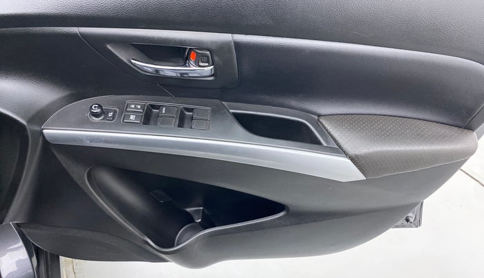 2020 Maruti S Cross ALPHA AT1.5, Petrol, Automatic, 31,557 km, Driver Side Door Panels Control