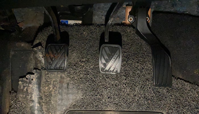 2021 Toyota URBAN CRUISER MID GRADE MT, CNG, Manual, 79,736 km, Pedals