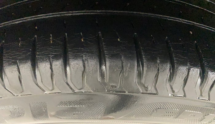 2018 Maruti Dzire ZXI PLUS AMT, Petrol, Automatic, 38,259 km, Right Rear Tyre Tread