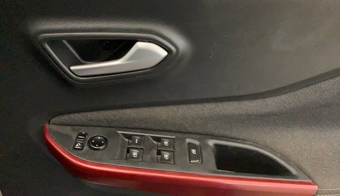 2022 Nissan MAGNITE XV RED EDITION, Petrol, Manual, 36,561 km, Driver Side Door Panels Control