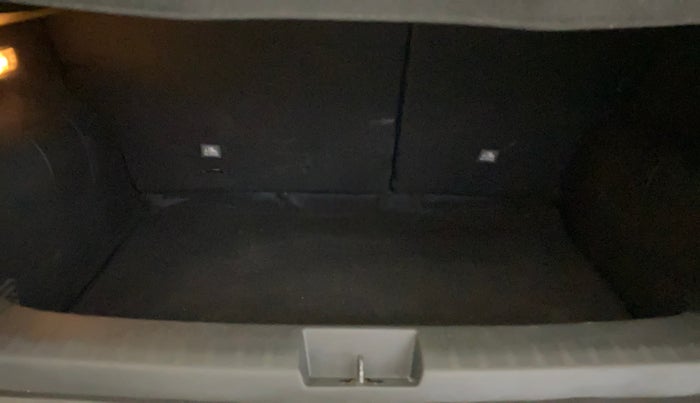 2022 Nissan MAGNITE XV RED EDITION, Petrol, Manual, 36,561 km, Boot Inside