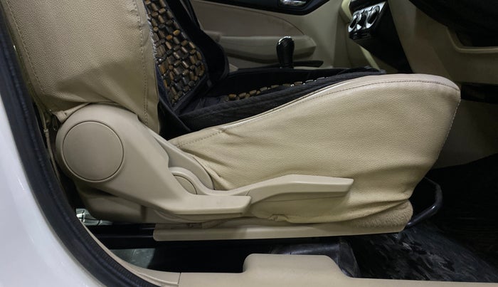 2019 Maruti Dzire VXI, Petrol, Manual, 70,829 km, Driver Side Adjustment Panel