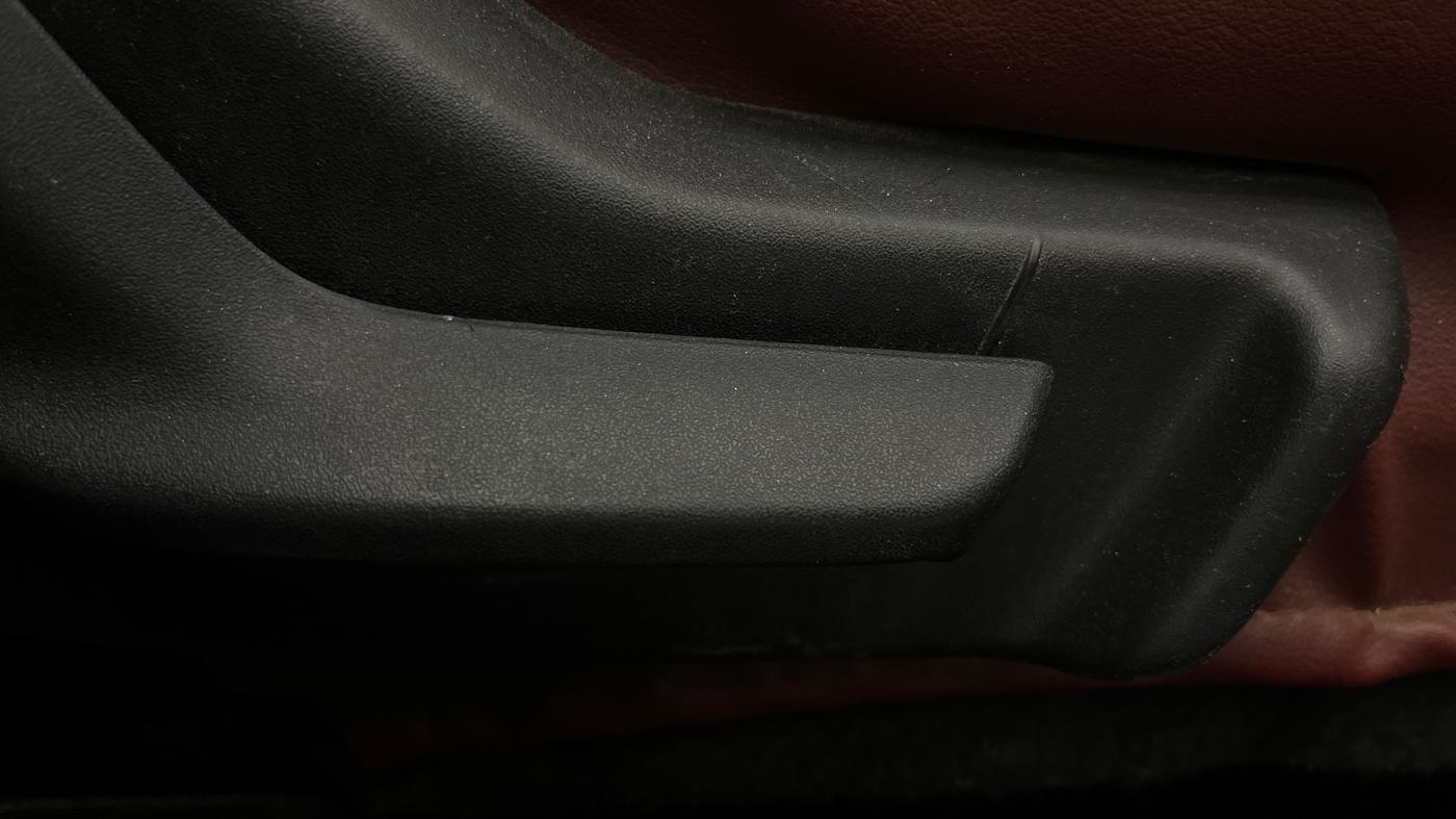 2019 Maruti Baleno DELTA PETROL 1.2, CNG, Manual, 87,668 km, Driver Side Adjustment Panel