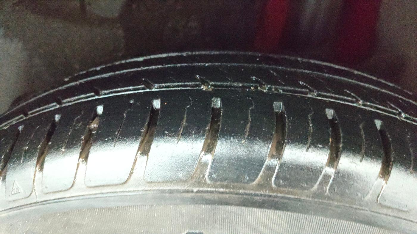 2020 Maruti Swift VXI, Petrol, Manual, 23,735 km, Left Rear Tyre Tread