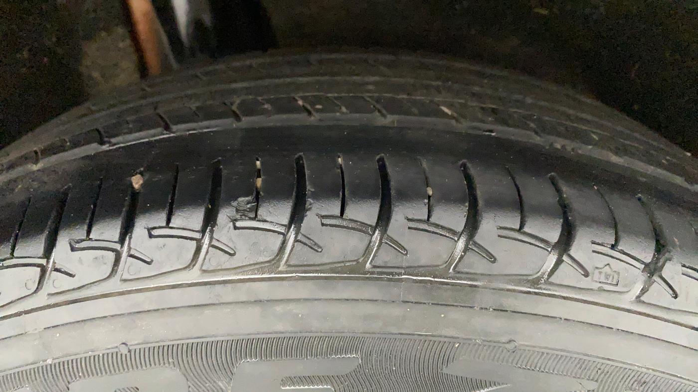 2016 Maruti Baleno DELTA PETROL 1.2, Petrol, Manual, 72,472 km, Right Rear Tyre Tread