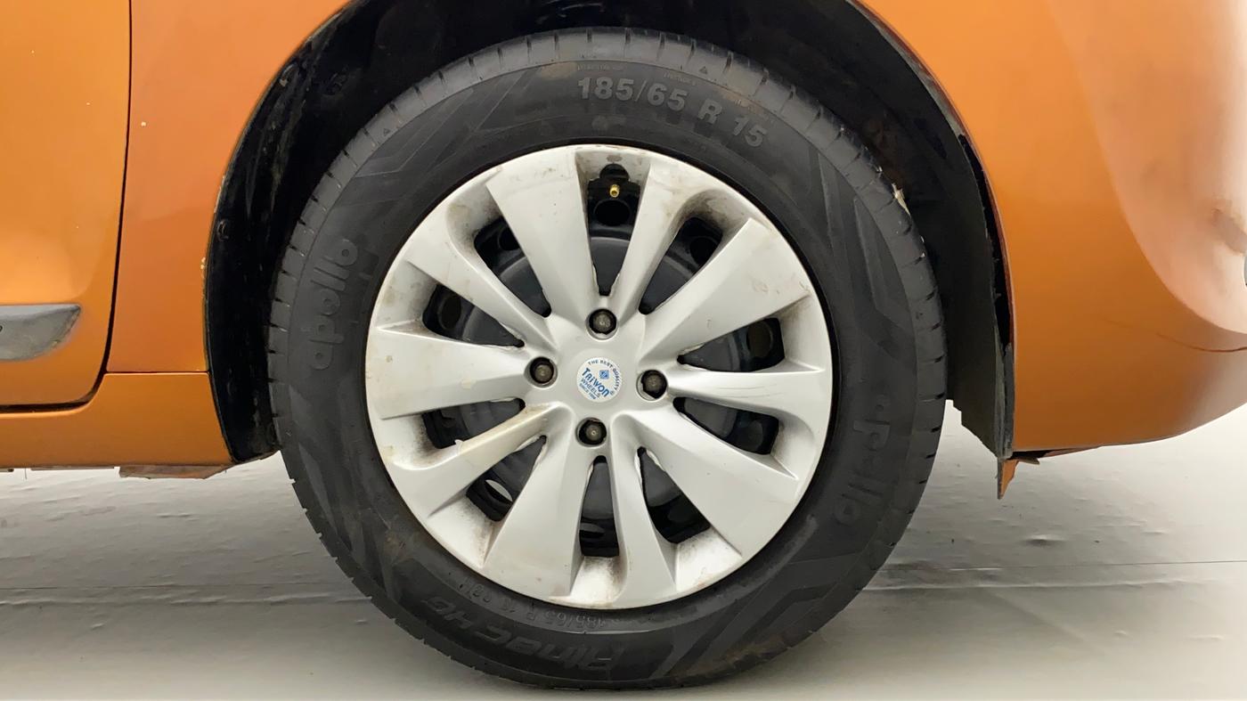 2016 Maruti Baleno DELTA PETROL 1.2, Petrol, Manual, 72,472 km, Right Front Wheel