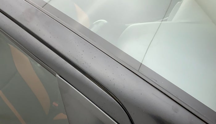 2016 Maruti Baleno DELTA PETROL 1.2, Petrol, Manual, 72,472 km, Right A pillar - Paint is slightly faded