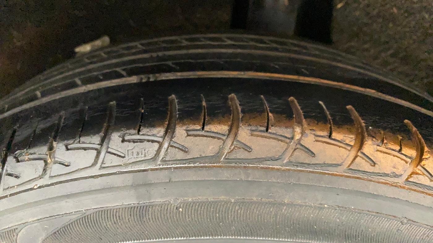 2016 Maruti Baleno DELTA PETROL 1.2, Petrol, Manual, 72,472 km, Left Rear Tyre Tread