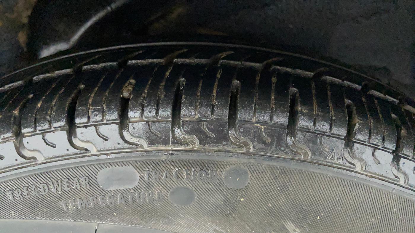 2011 Hyundai i10 SPORTZ 1.2, Petrol, Manual, 54,189 km, Left Rear Tyre Tread