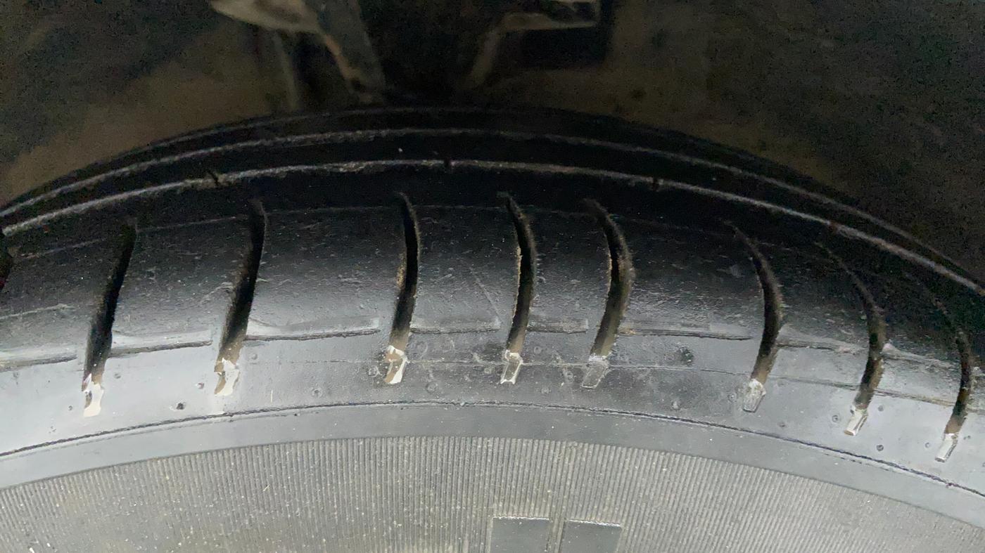 2011 Hyundai i10 SPORTZ 1.2, Petrol, Manual, 54,189 km, Left Front Tyre Tread