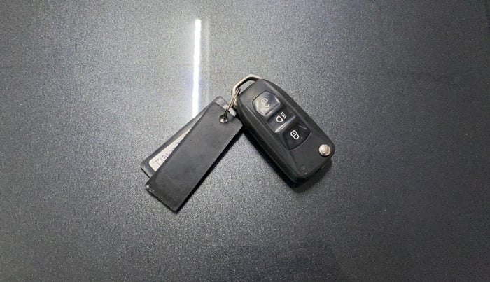 2021 Tata Tiago XT PETROL, Petrol, Manual, 41,988 km, Key Close Up