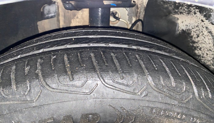 2021 Tata Tiago XT PETROL, Petrol, Manual, 41,988 km, Right Front Tyre Tread