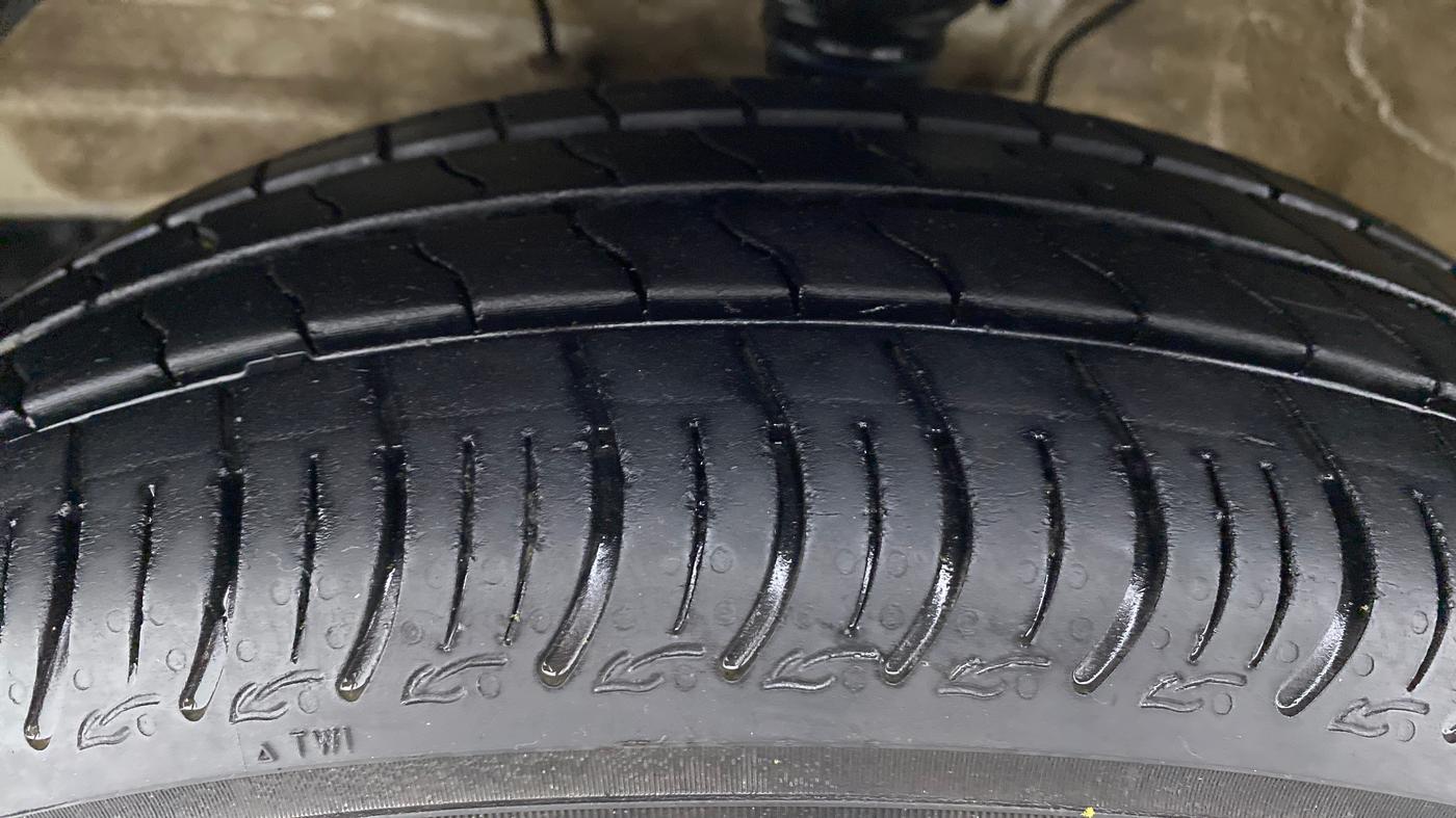 2021 Maruti S PRESSO VXI, Petrol, Manual, 15,443 km, Left Front Tyre Tread