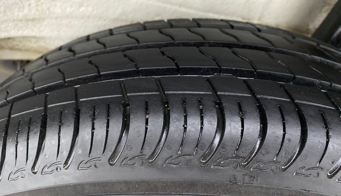 2021 Maruti S PRESSO VXI, Petrol, Manual, 15,443 km, Left Rear Tyre Tread