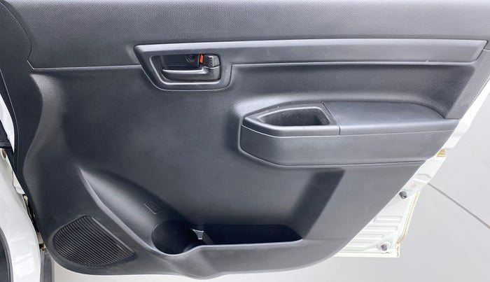 2021 Maruti S PRESSO VXI, Petrol, Manual, 15,443 km, Driver Side Door Panels Control