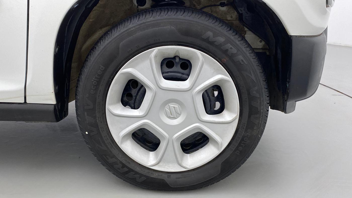 2021 Maruti S PRESSO VXI, Petrol, Manual, 15,443 km, Right Front Wheel