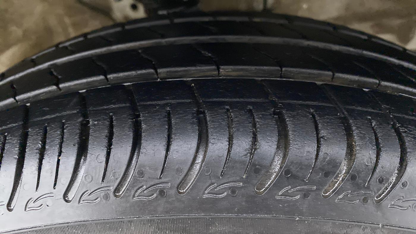 2021 Maruti S PRESSO VXI, Petrol, Manual, 15,443 km, Right Front Tyre Tread