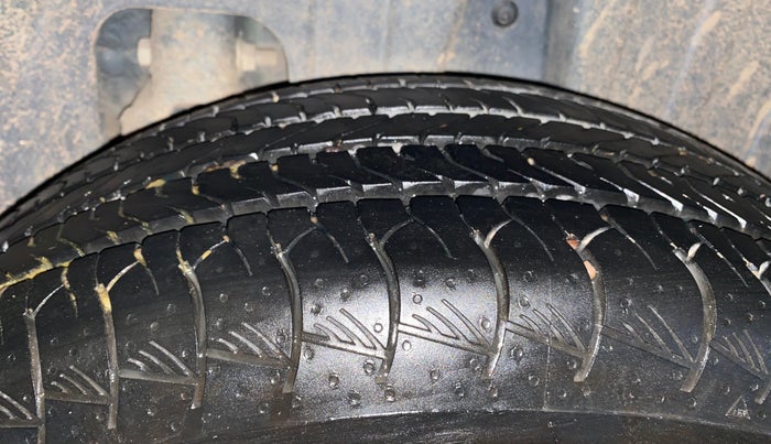 2019 Mahindra XUV300 W8 (O) 1.5 DIESEL, Diesel, Manual, 57,422 km, Left Rear Tyre Tread