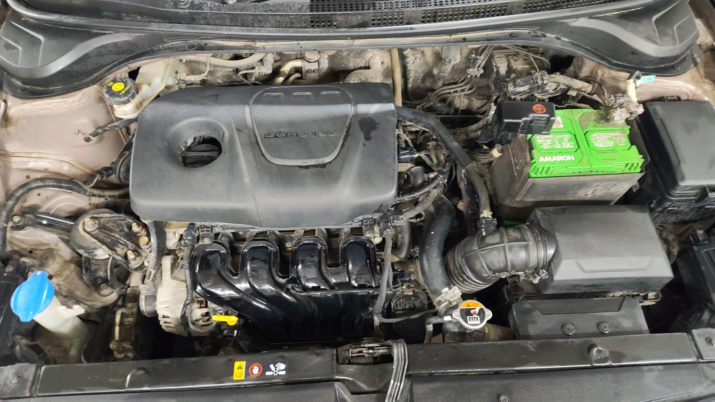 2018 Hyundai Verna 1.6 VTVT SX, Petrol, Manual, 42,282 km, Engine View
