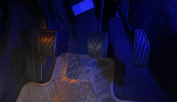 2020 Maruti Baleno ZETA PETROL 1.2, Petrol, Manual, 53,213 km, Pedals