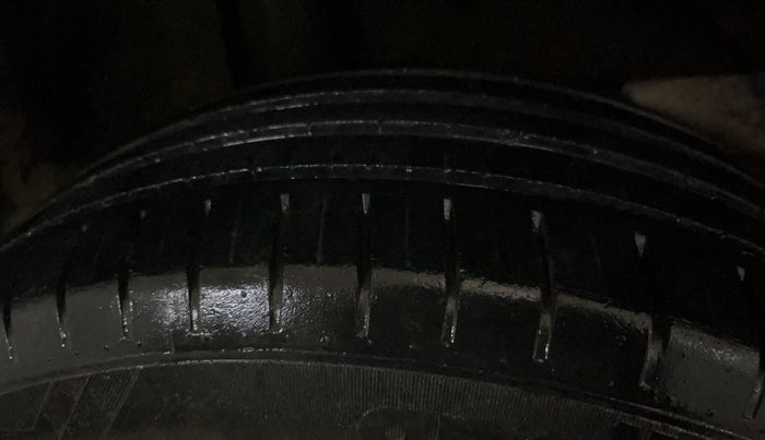 2020 Maruti Baleno ZETA PETROL 1.2, Petrol, Manual, 53,213 km, Right Rear Tyre Tread