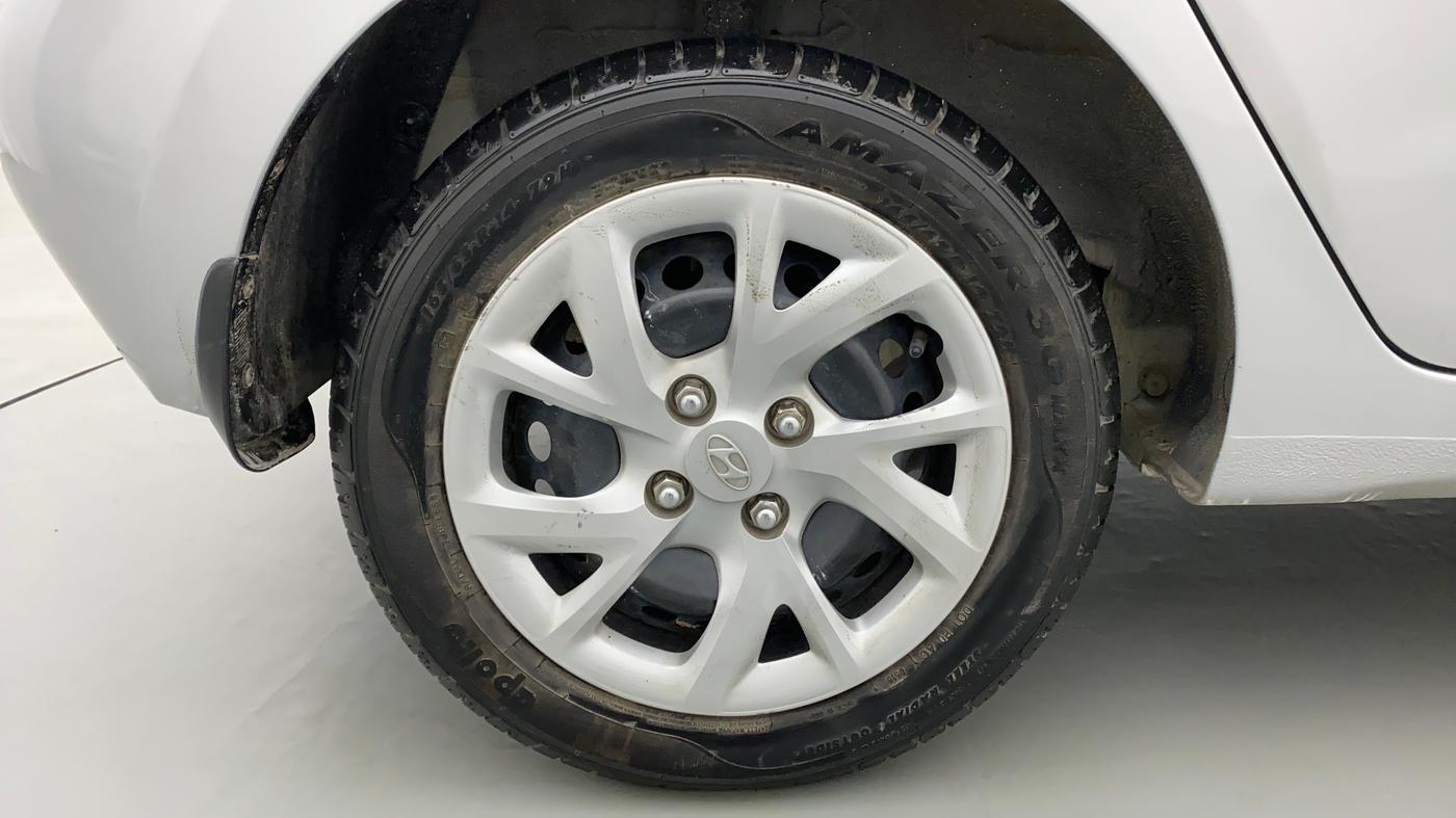 2018 Hyundai Grand i10 MAGNA 1.2 KAPPA VTVT, Petrol, Manual, 11,700 km, Right Rear Wheel