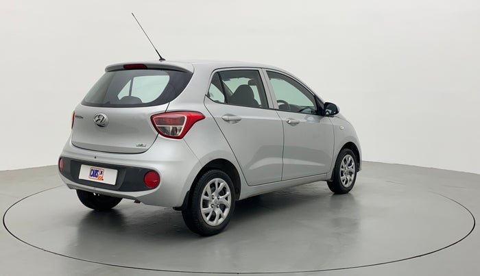 2018 Hyundai Grand i10 MAGNA 1.2 KAPPA VTVT, Petrol, Manual, 11,700 km, Right Back Diagonal
