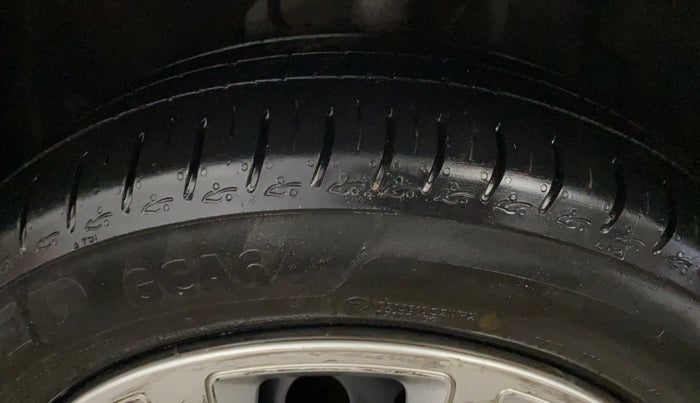 2024 Tata ALTROZ XM PLUS CNG, CNG, Manual, 10,647 km, Left Front Tyre Tread