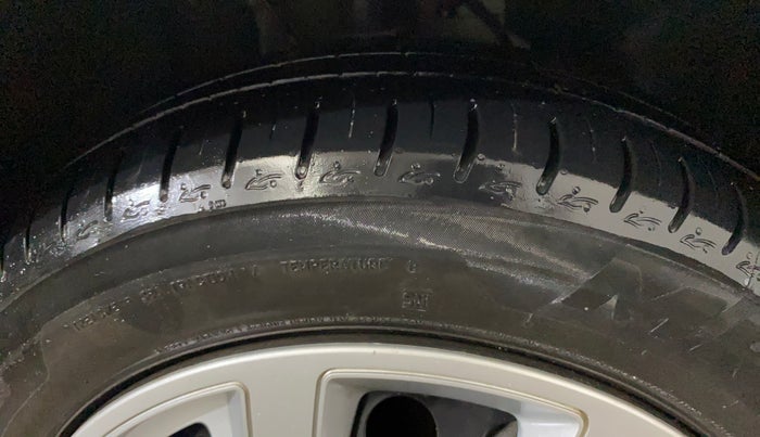 2024 Tata ALTROZ XM PLUS CNG, CNG, Manual, 10,647 km, Right Front Tyre Tread