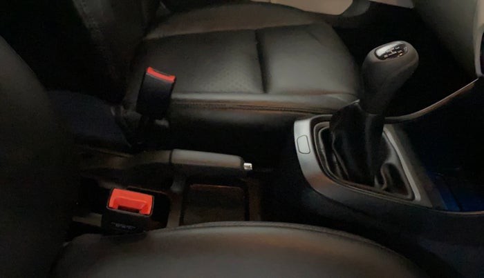 2024 Tata ALTROZ XM PLUS CNG, CNG, Manual, 10,647 km, Gear Lever