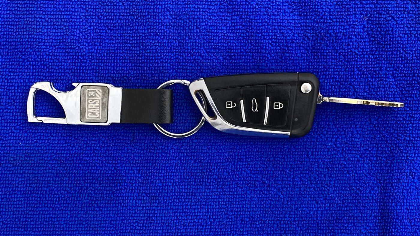 2018 Maruti Vitara Brezza VDI OPT, Diesel, Manual, 58,481 km, Key Close Up