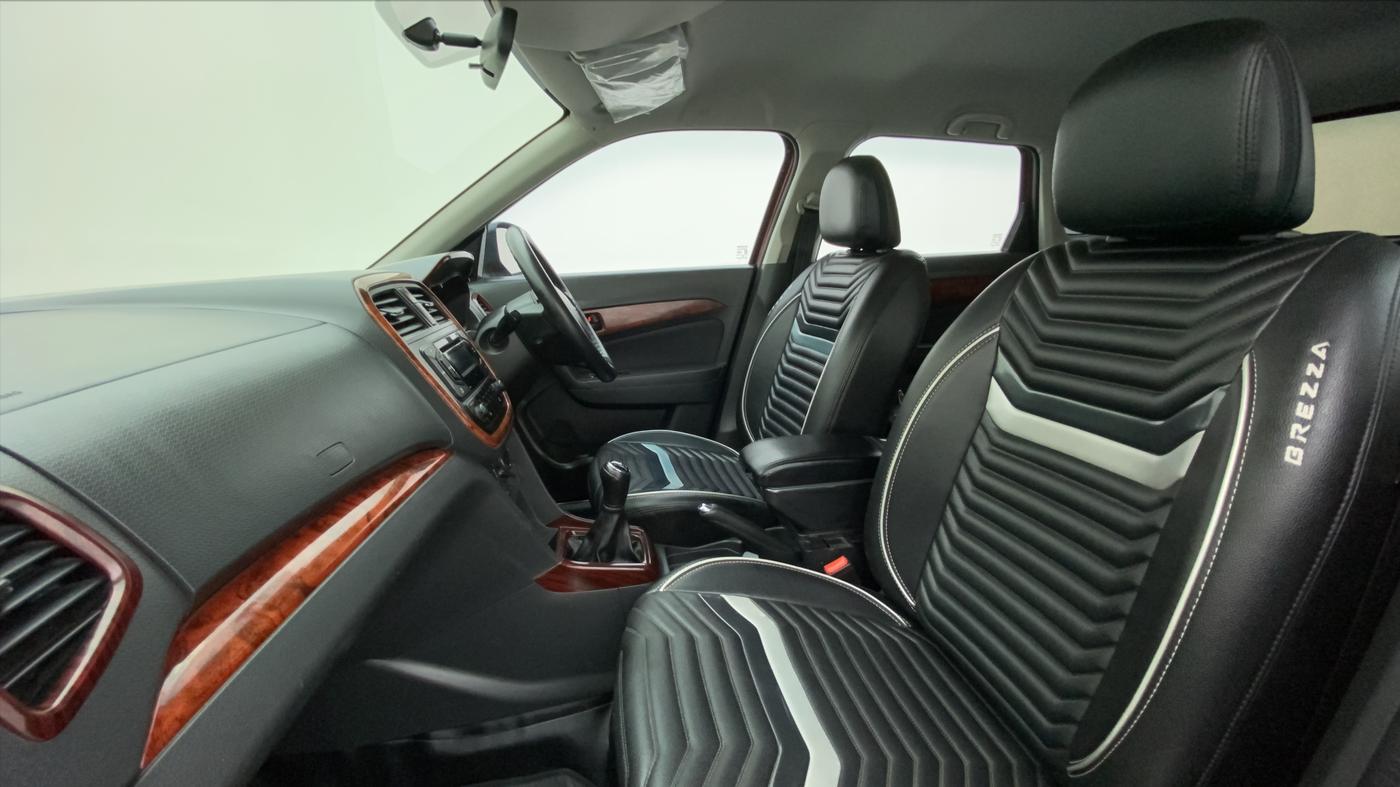2018 Maruti Vitara Brezza VDI OPT, Diesel, Manual, 58,481 km, Right Side Front Door Cabin
