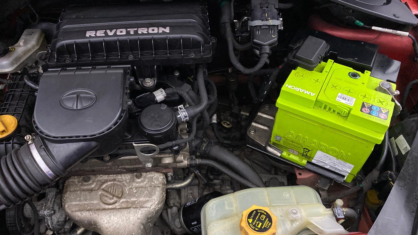 2018 Tata Tiago XZ PETROL, Petrol, Manual, 33,851 km, Engine View - Left