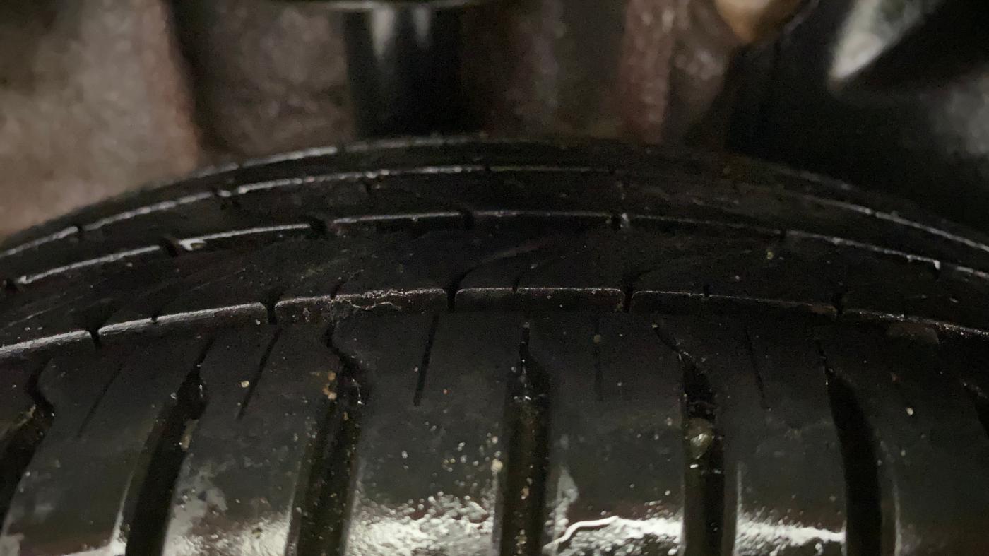 2018 Tata Tiago XZ PETROL, Petrol, Manual, 33,851 km, Right Rear Tyre Tread